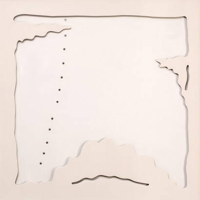 Lucio Fontana, Teatrino bianco, 1968, 70 x 70 cm, multiplo in cartone ritagliato