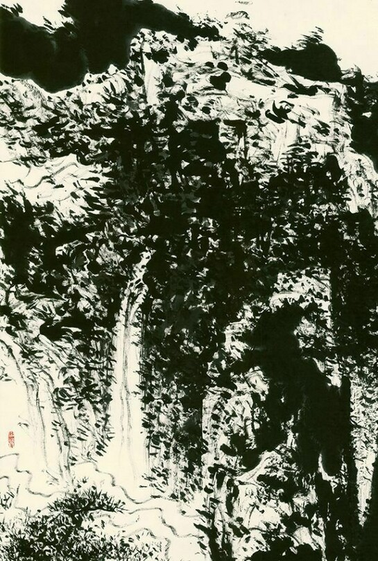 Ou Da Wei (b. 1947), Mountains of Chaos, 2014, With two seals of the artist, Ink on paper, 177 x 93 cm; (69 3/4 x 36 5/8 in.), © the artist. Courtesy of Ben Brown Fine Arts Hong Kong