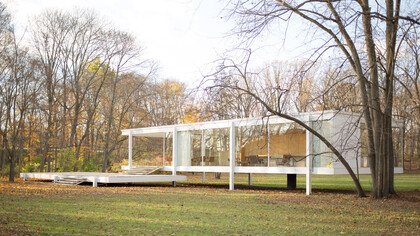 Casa projetada por Mies Van Der Rohe no estilo pavilhão. Foto de Victor Grigas