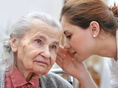 Sordità fisiologica dovuta all'età 