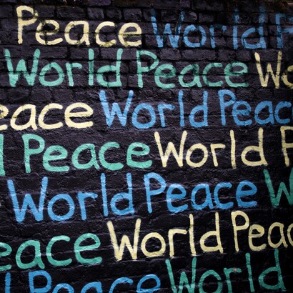 Gli equilibri internazionali oggi non si costruiscono: si inseguono, spesso senza successo