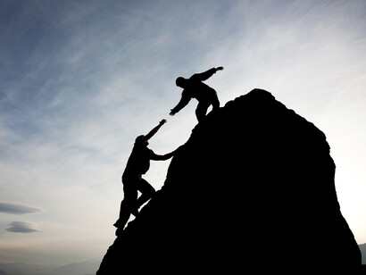 Ayudando al prójimo a llegar alto