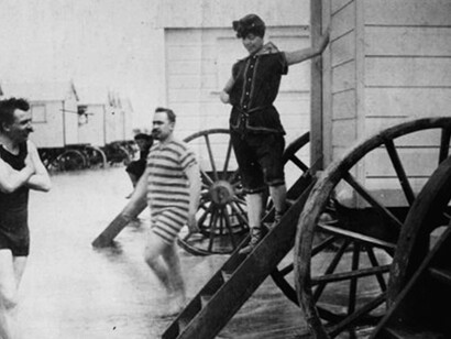 In spiaggia nel primo Novecento