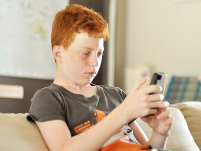 I bambini e l'assuefazione ai social media