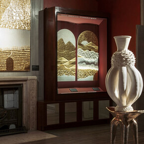 Lina Iris Viktor, Mythic time. Tens of thousands of remembering, exhibition view. Courtesy of Sir John Soane's Museum