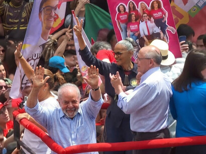 Brazilian President Luiz Inácio Lula da Silva held his final campaign rally in São Paulo on Saturday, October 3, drawing thousands of supporters dressed in the red colours of his Workers’ Party ahead of Sunday’s presidential election.