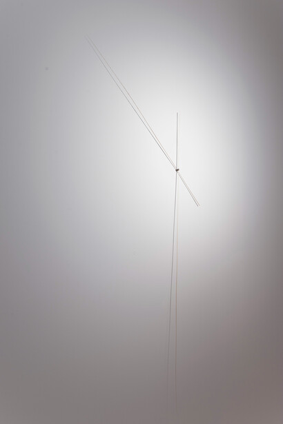 Gonzalo Lebrija, La vida no vale nada, 2012, Clock, straw, 200 x 200 x 5 cm (78.7 x 78.7 x 2 inches), Image courtesy of Travesía Cuatro
