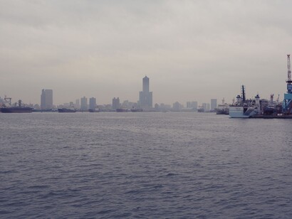 Ma Yujiang, View of Port of Kaohsiung 2014, 196 x 136 cm