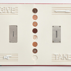 Give and Take. Courtesy of Galeria Nara Roesler