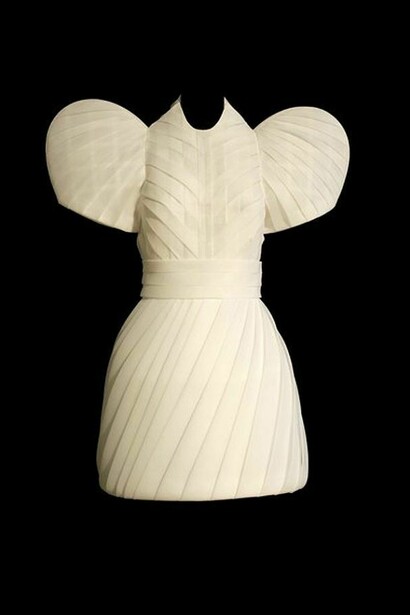 Dome 2, 2010, (Cotton organdy), Dice Kayek, Courtesy of Dice Kayek Archive, Istanbul Contrast Collection, Photo: Dice Kayek Archive