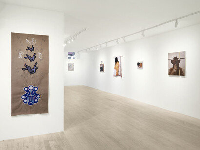 Various artists, Who? Me? Exhibition view. Courtesy of Hannah Traore Gallery