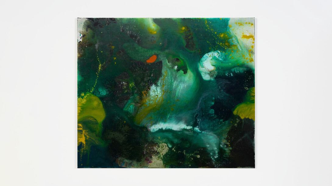 Mary Weatherford,
Small Terracotta Event, 2023.
Flashe on linen,
79 x 93 inches (200.7 x 236.2 cm).
© Mary Weatherford.
Photo: Fredrik Nilsen Studio.
Courtesy the artist and Gagosian