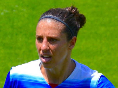 A futebolista norte-americana Carli Lloyd teve participação direta na conquista da Copa do Mundo 2015, tendo sido autora de três gols na vitória de seu país sobre o Japão por 5–2