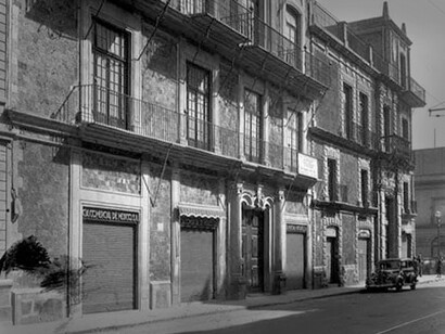 Los hechos —y la leyenda— tuvieron lugar en la actual calle de República de Uruguay, a unos cientos de metros del palacio del virrey