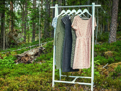 Moda sostenible. Producción de prendas utilizando materiales orgánicos y reciclados
