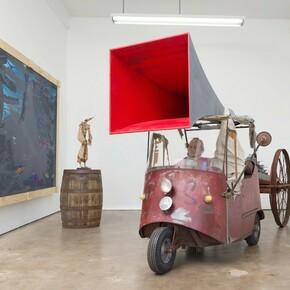 Steven Hull, Exhibition view. Courtesy of Meliksetian | Briggs