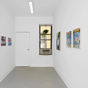 Kerri Ammirata and Emily Davidson, Relay, exhibition view. Courtesy of Mrs. Gallery