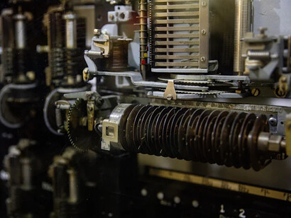 Whakawhiti pārongo, telecoms, exhibition view. Courtesy of MOTAT