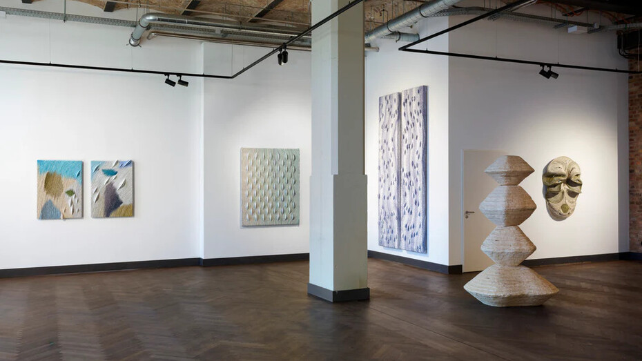 Joana Schneider, Eeuwen, exhibition view. Courtesy of König Telegraphenamt