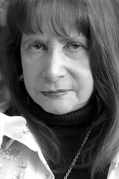 Se recuerda a Marosa como una figura única que desdibujaba los límites entre la vida, la naturaleza y el erotismo, plasmando una visión incorruptible del deseo