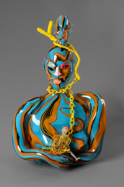Dizzy Girl, 2014
hand-blown Murano glass processes with fused glass
14 1/2 x 23 x 9 inches (36.8 x 58.4 x 22.9 cm)
Image courtesy of the artist and Peter Blum Gallery, New York
 