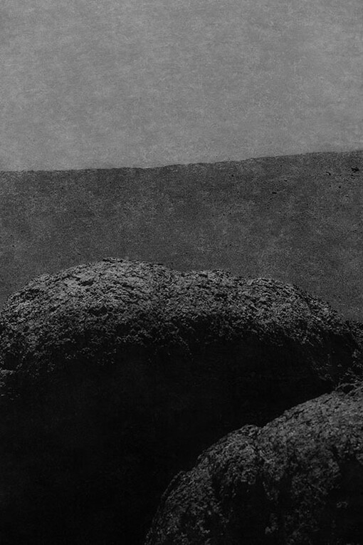 Jungjin Lee, Opening #02, 2015
Archival pigment print on Korean Mulberry Paper.