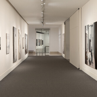 Víctor Florido, Interiores, vista de exhibición. Cortesía del Museo de Arte Moderno de Buenos Aires