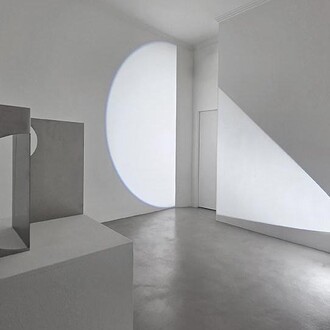Michel Verjux, Tout ou partie, exhibition view. Courtesy of A arte Invernizzi