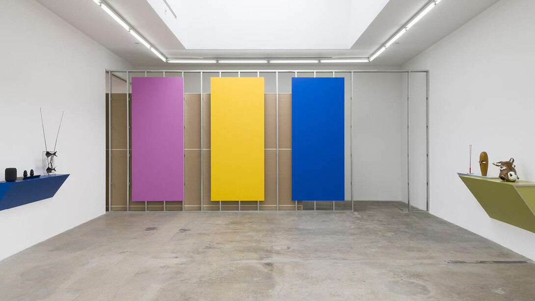 Haim Steinbach. Courtesy of Tanya Bonakdar Gallery