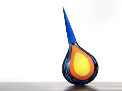 Nancy Callan, Mystique stinger, made at the Museum in 2023. Courtesy of the Museum of Glass