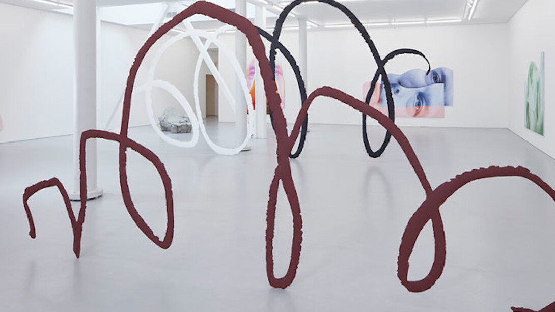 "Urs Fischer: Mind Moves", Installation view, Artworks © Urs Fischer, Photo by Johnna Arnold. Courtesy of Gagosian