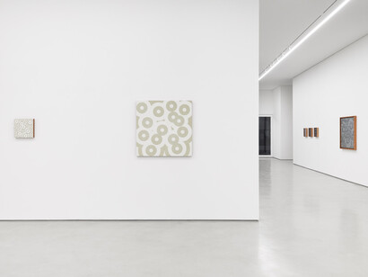 Gabriel de la Mora, Repetición diferencia, vista de exposição. Cortesia da Galeria Simões de Assis