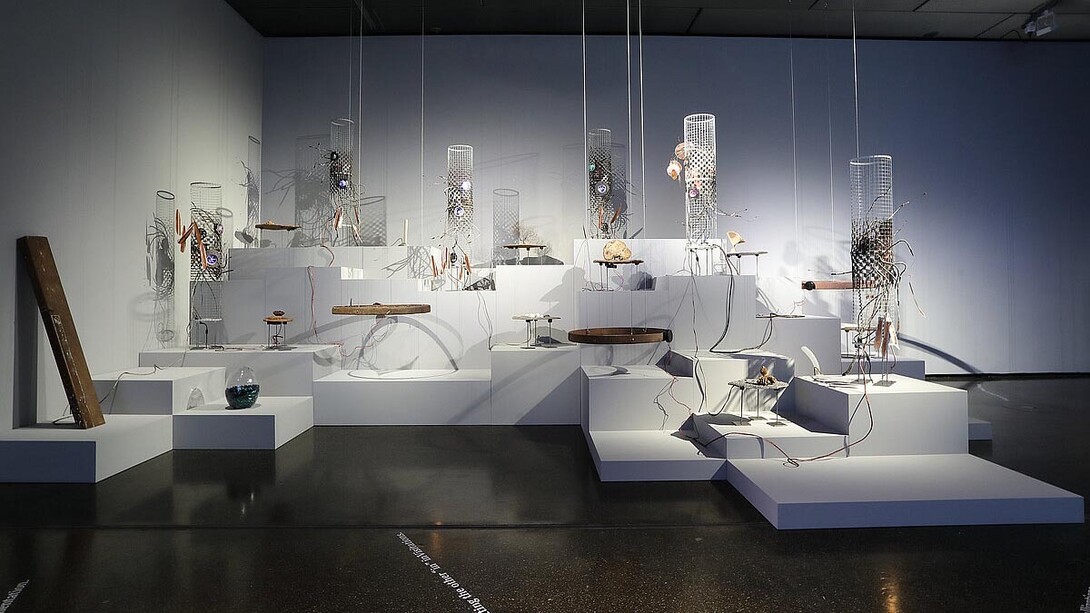 Verschiedene künstler, Rotationskörper, ausstellungsansicht. Mit freundlicher genehmigung der Neuen Galerie Graz