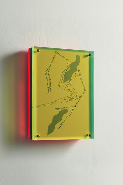 Francesco Candeloro, Linee Riflesse, 2016.
Plexiglass, découpage and marker on paper and acetate, 29,7x21 cm (closed); 178x168 cm (open). Courtesy A arte Invernizzi, Milano, ph. Bruno Bani, Milano
