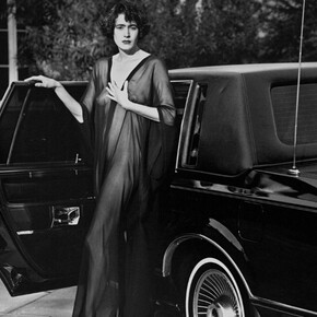 Mario Testino. Courtesy of Museum für Fotografie