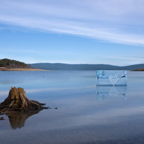 Margeaux Walter, Nap, 2023, C-print with UV laminate, © Margeaux Walter. Courtesy of the artist and Winston Wächter Fine Art
