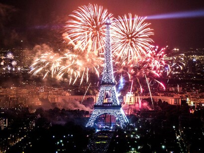 Celebración del año nuevo en París, Francia