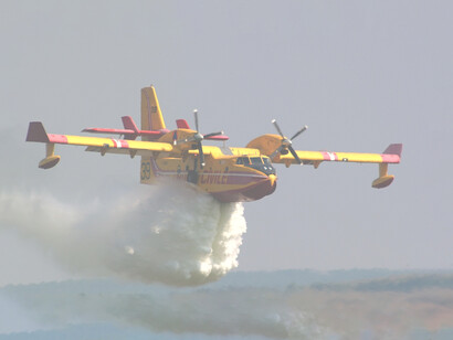 Più Canadair per prevenire gli incendi estivi