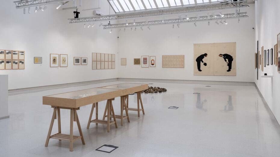 Various artists, Forms of friendship, exhibition view. Courtesy of Arsenal Municipal Gallery