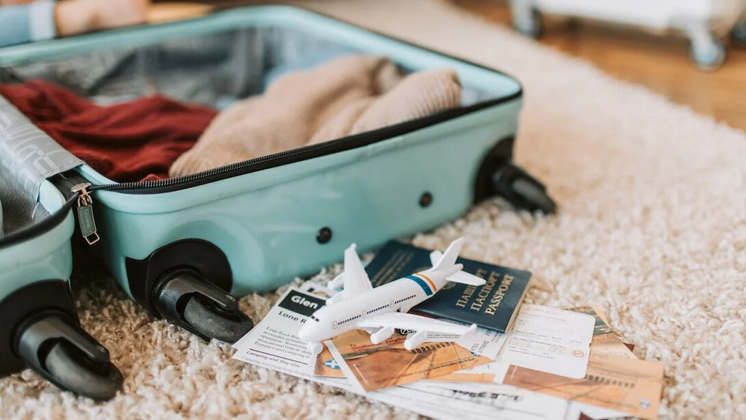 Mala de viagem pronta para embarque do próximo destino