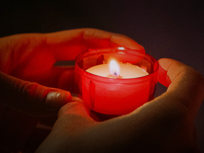 Una vela, signo religioso