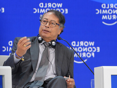 Petro durante su exposición en el Foro Económico Mundial en Davos, Suiza, el 17 de enero de 2024
