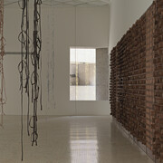 Discrepancias con C.P. Leonor Antunes . Vistas de instalación. Fotografía: © Nick Ash. Cortesía del Museo Tamayo