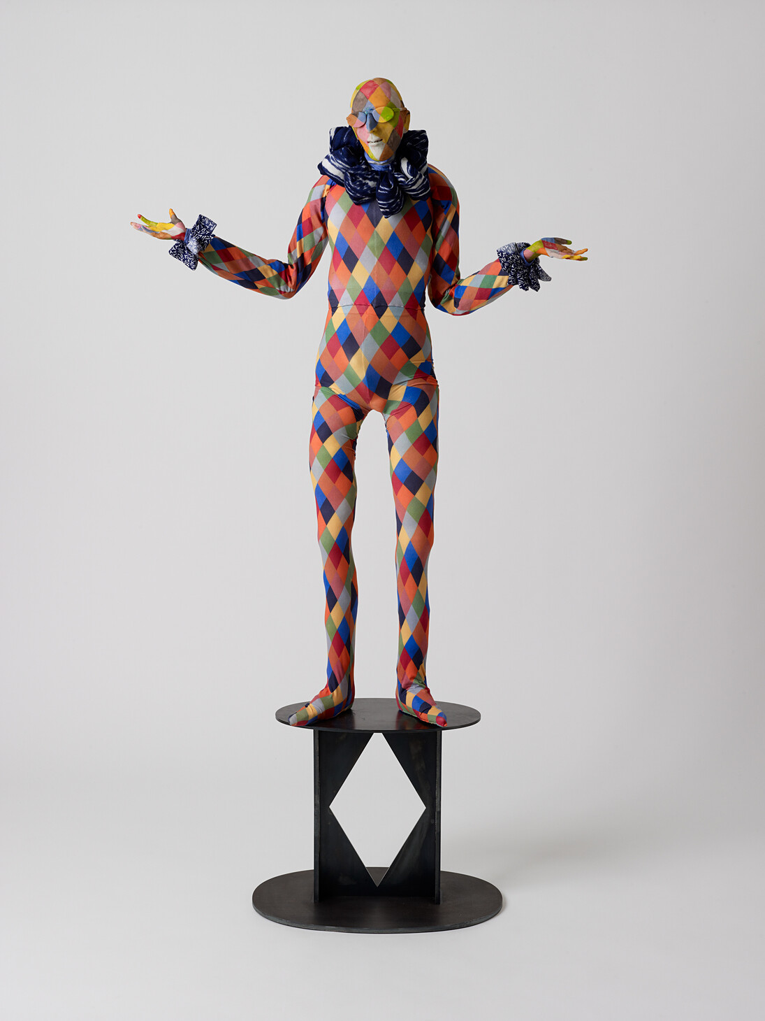 Francis Upritchard. Mandrake, 2013, Modelling material, foil, wire, paint, cloth, 125 x 88 x 35 cm.