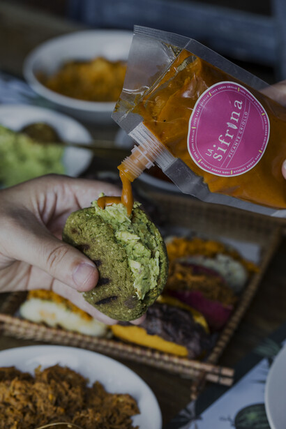 La más famosa de las arepas es «la reina pepiada»