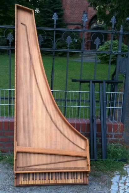 On the road with Dominic Eckersley’s Italian harpsichord during a recording session.