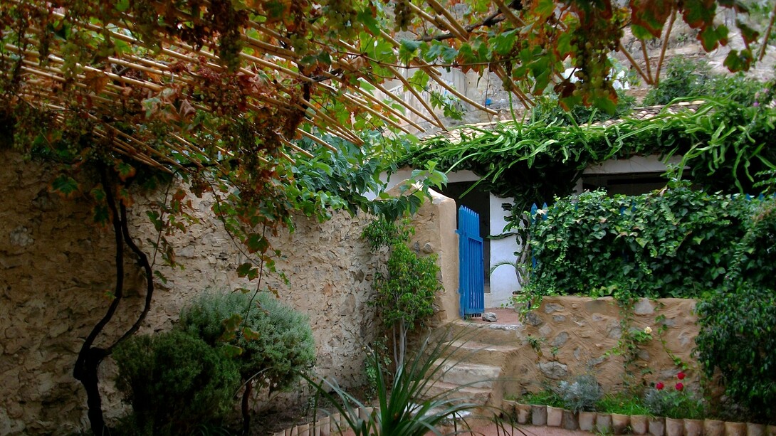 Casa-Museo de Miguel Hernández, emparrado, Calle Miguel Hernández 73, 03300 Orihuela, Alicante, España