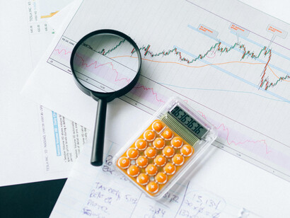 Entenda como os algoritmos digitalizam nossos comportamentos e desejos, moldando a forma como consumimos conteúdo e interagimos na internet