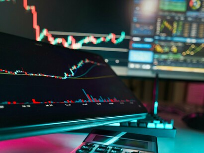 A evidência apresentada corrobora a hipótese central deste estudo: empresas que integram proactivamente o leasing à sua política de capital giro experimentam ganhos significativos em eficiência operacional, resiliência financeira e capacidade de investimento contínuo, especialmente em ambientes marcados por restrições estruturais ao crédito formal
