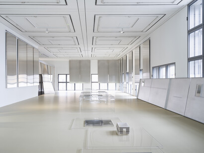 Edi Hila and Thea Djordjadze, exhibition view. Courtesy of Hamburger Kunsthalle